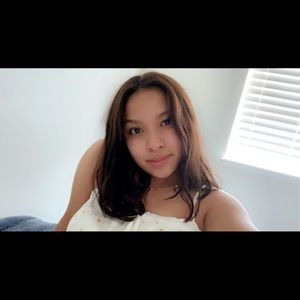 Meet your Posher, Alicia